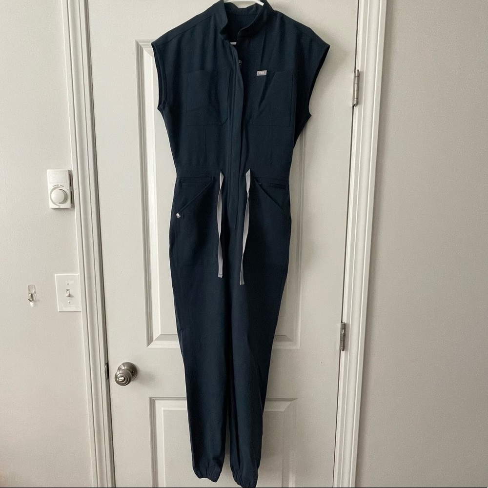 NWT Rafaela Cargo Scrub Jumpsuit XS Dark Harbor